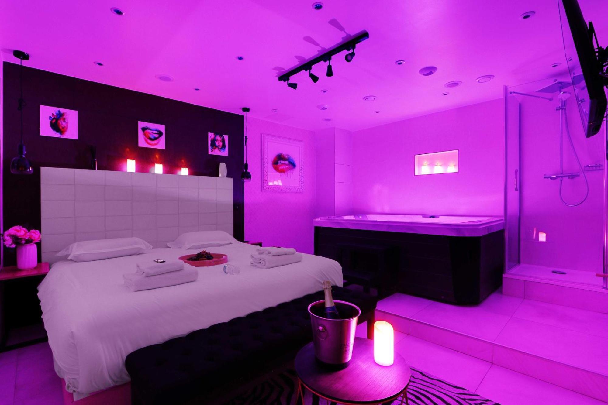 Intimate Apartment With Air Conditioner & Jacuzzi 2Br 6P Montmartre Париж Екстер'єр фото