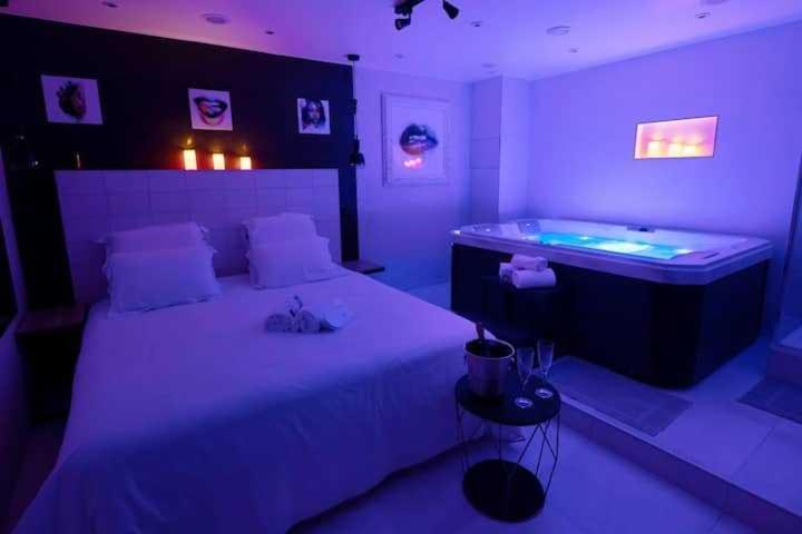 Intimate Apartment With Air Conditioner & Jacuzzi 2Br 6P Montmartre Париж Екстер'єр фото
