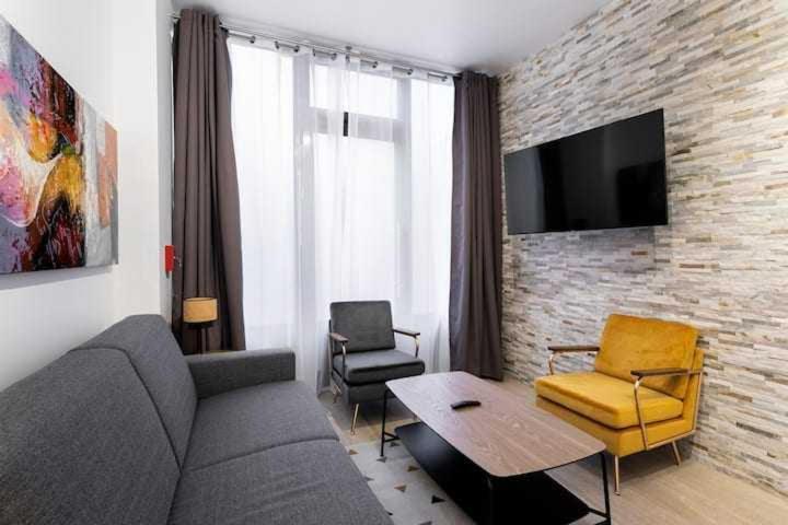 Intimate Apartment With Air Conditioner & Jacuzzi 2Br 6P Montmartre Париж Екстер'єр фото